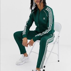 2 Piece Adiddas original jogger suit